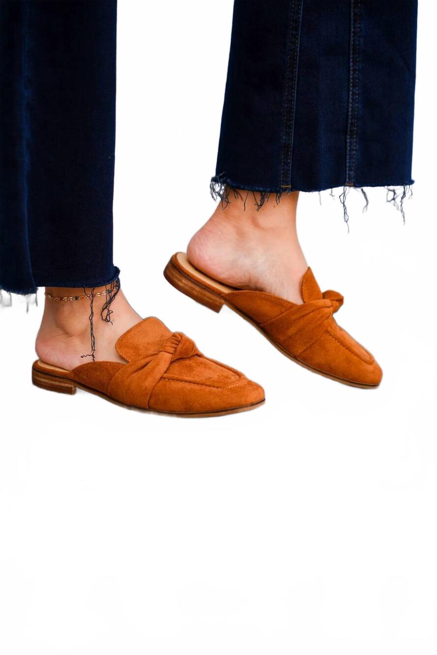 NEW CCOCCI women's sheena suede knot mule in camel